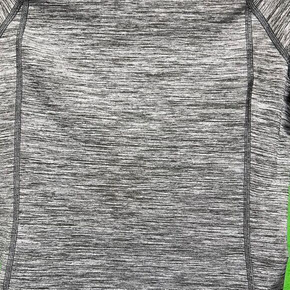 Under Armour Women’s Cold Gear Fitted Turtleneck Top Gray Size Small - Picture 4 of 4